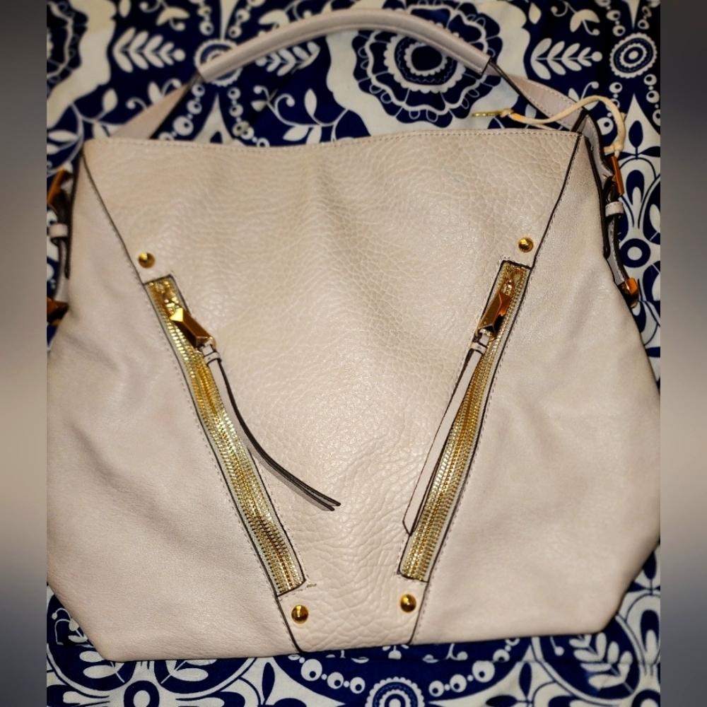 Jessica Simpson Shoulder Bag